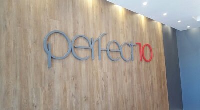 Get Beautiful Nails At Perfect 10